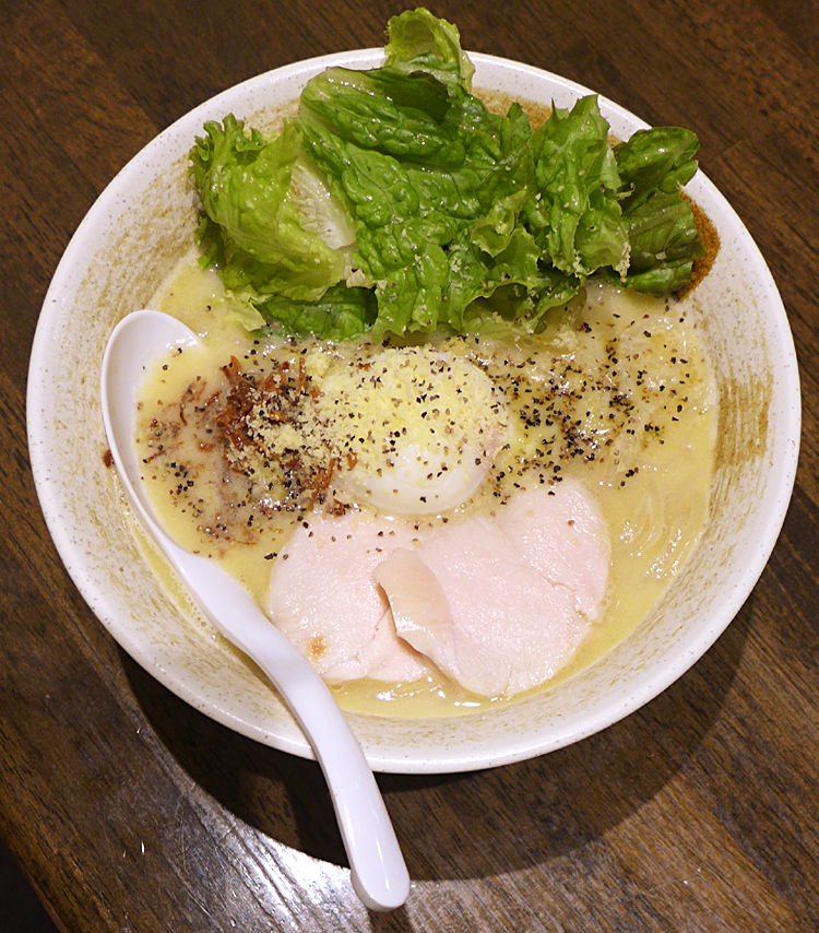 【閉店】麺屋小町（こまち）女性店長の作る濃厚鶏白湯ラーメン！鶏ボナーラが面白い！（広島市中区小町）