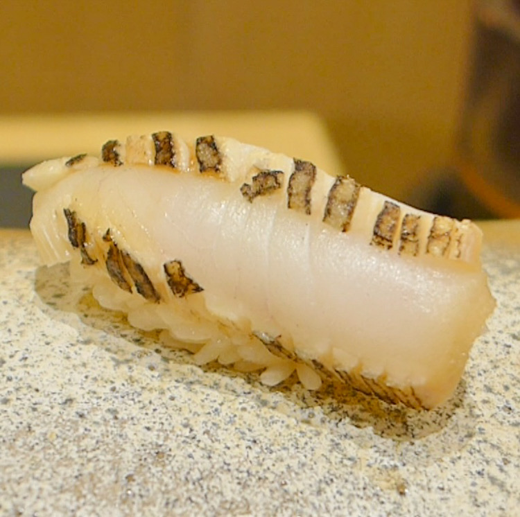 すしうえだ　20代の鮨職人の俊英　素晴らしいです　食べログ寿司WEST百名店　兵庫県神戸市中央区